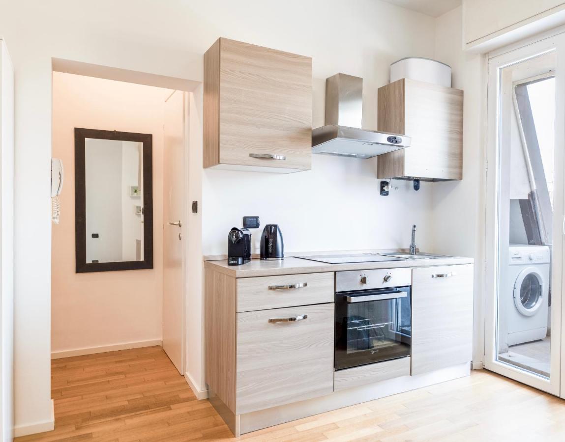 Ferienwohnung Milano -Duomo 13 Min, Netflix E Wi-Fi Exterior foto