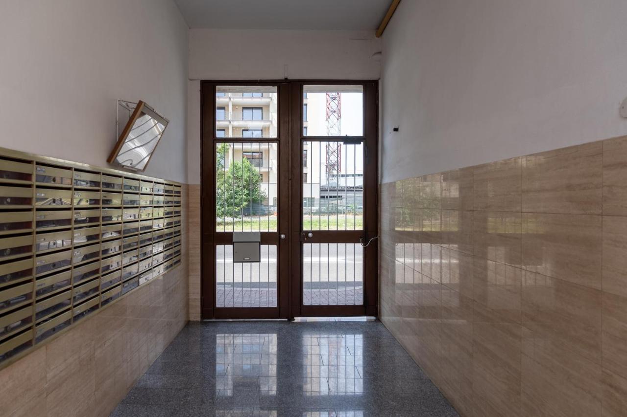 Ferienwohnung Milano -Duomo 13 Min, Netflix E Wi-Fi Exterior foto